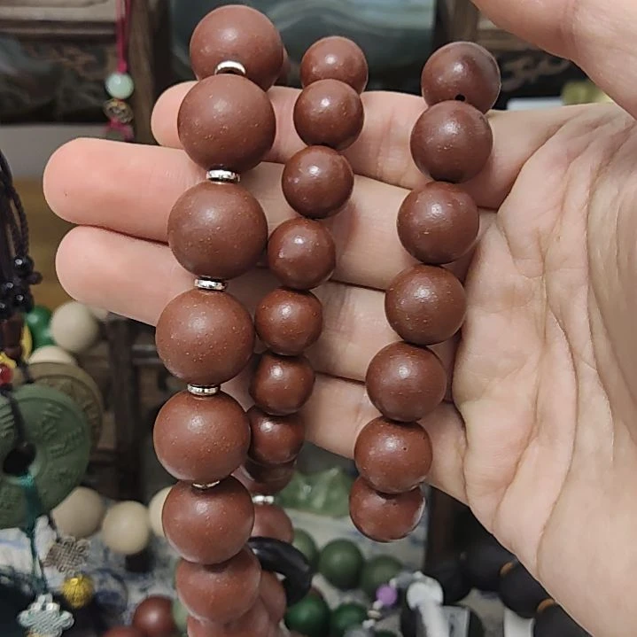 泥塑春大四合手持一串红麝1.3手串一串四合息肌1.5手串一串