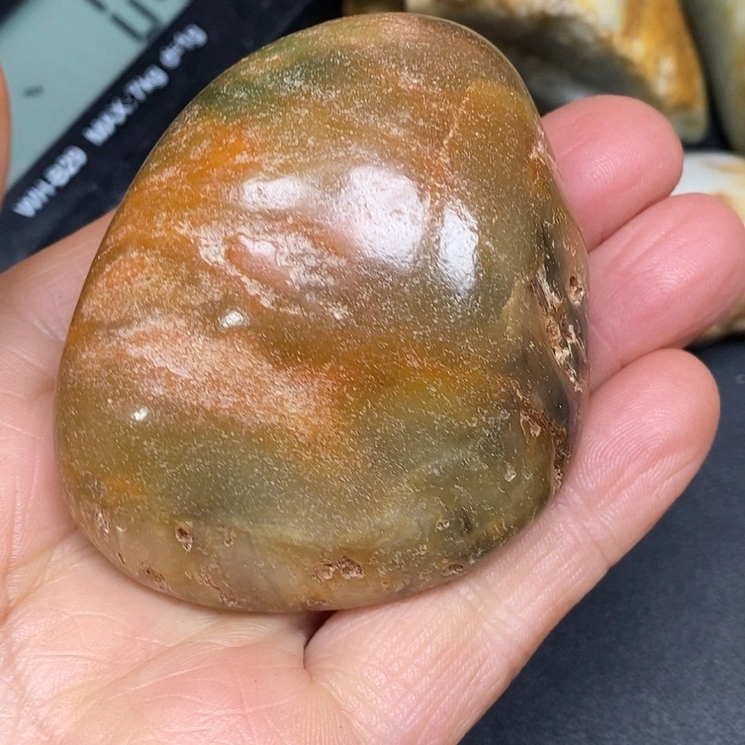 和田玉未镶嵌珠宝奇石