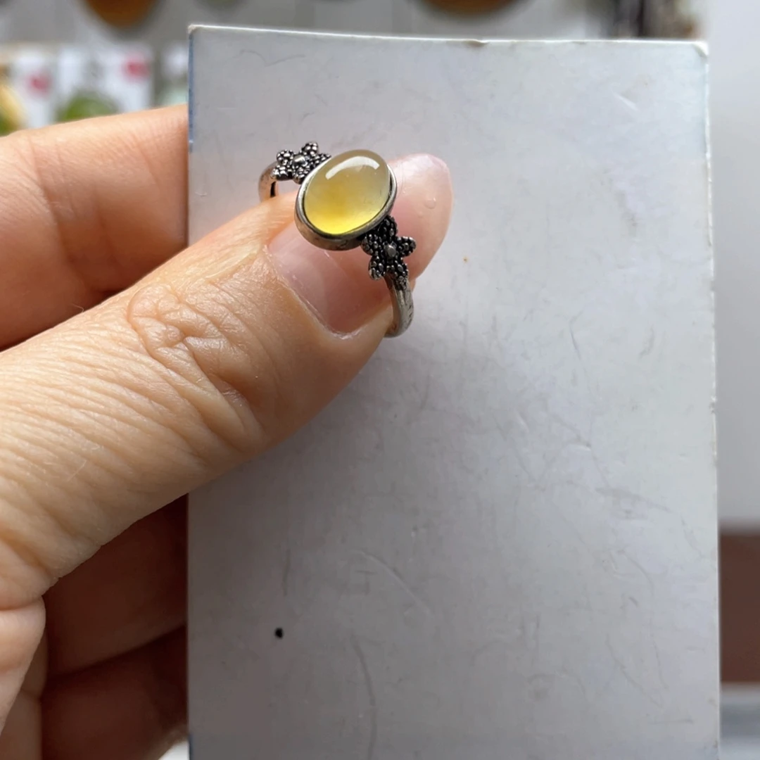 蛇纹石玉未镶嵌戒指