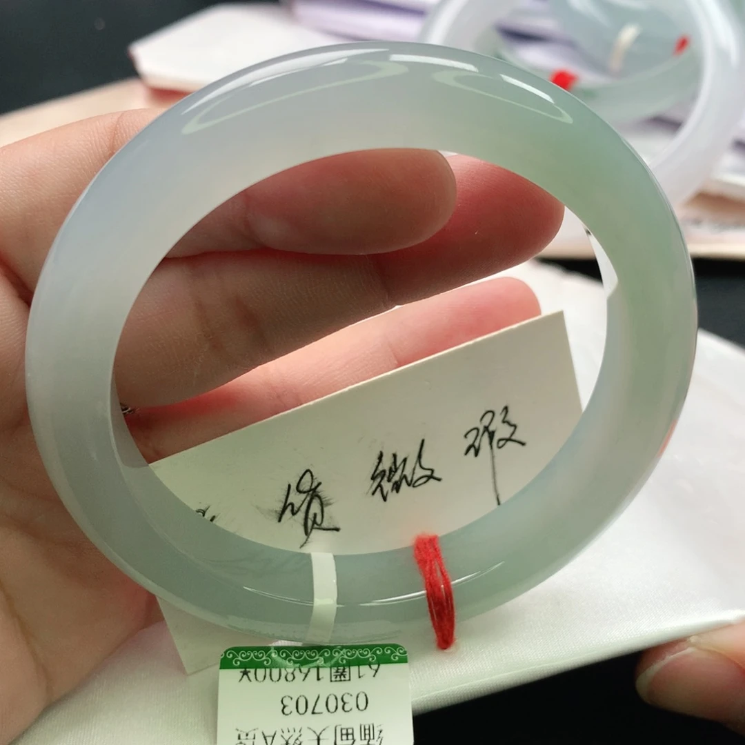 翡翠手镯未镶嵌缅甸61