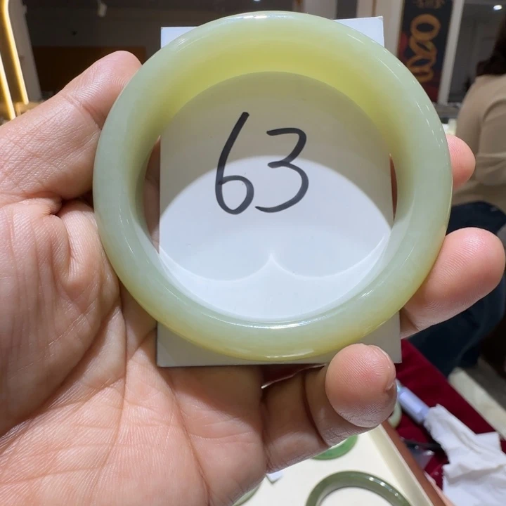 和田玉未镶嵌手镯767