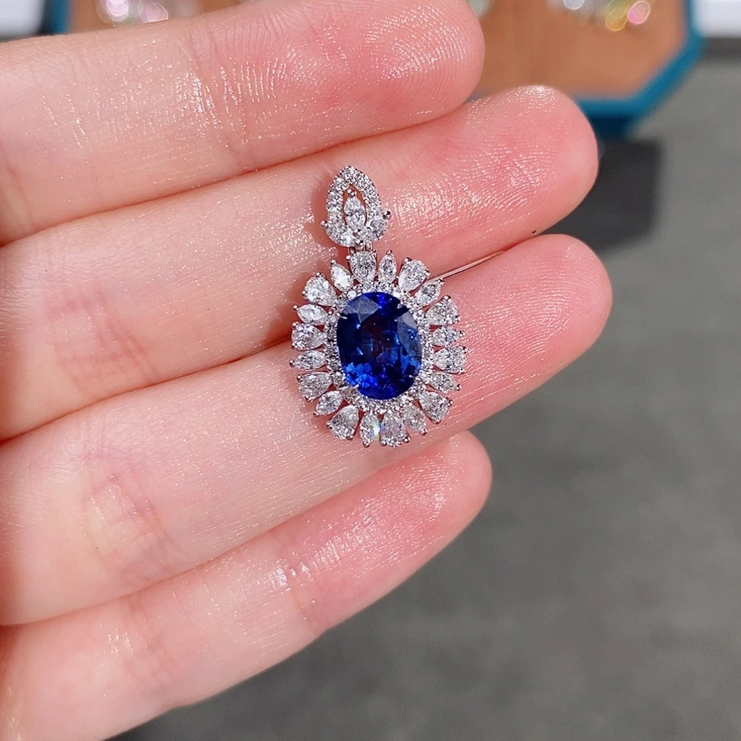颈饰蓝宝石18K金镶嵌2.16ct