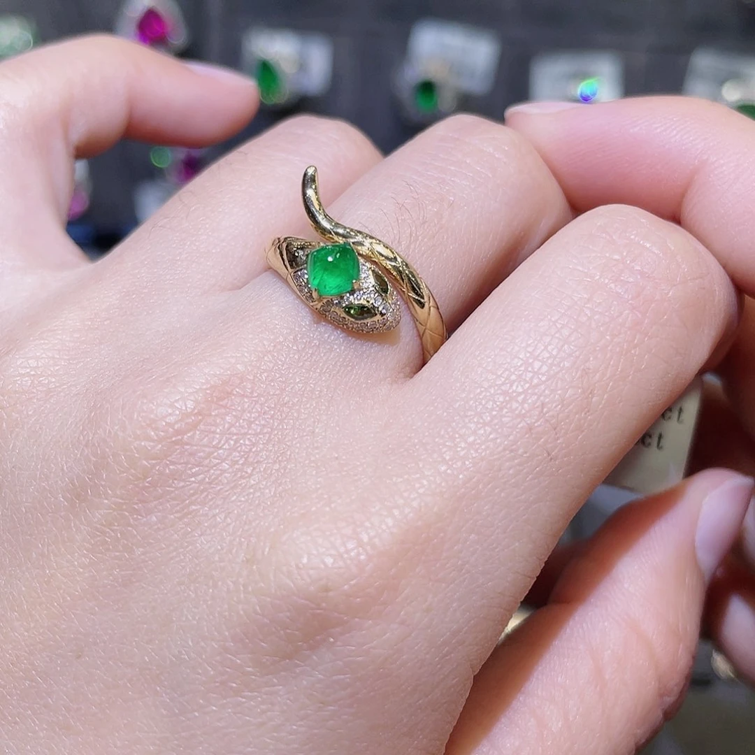 祖母绿戒指18K金镶嵌0.46ct