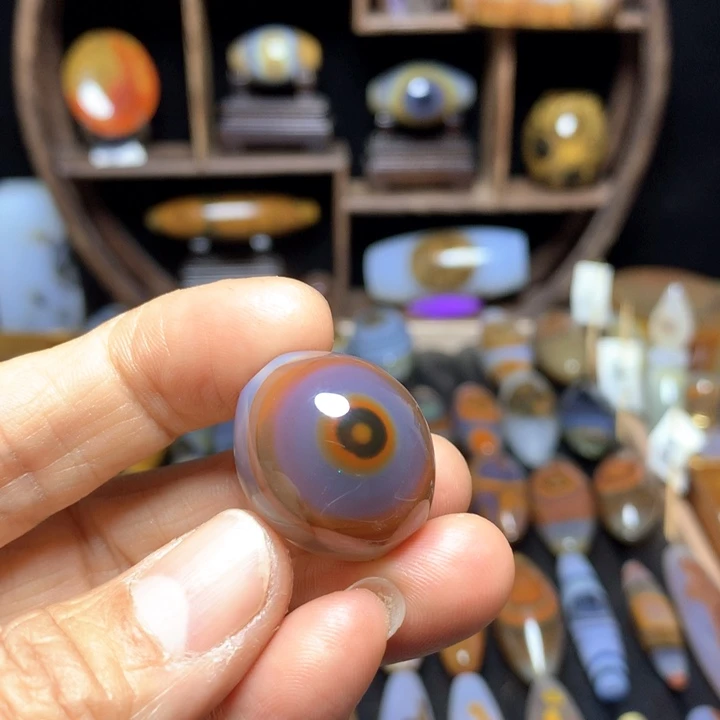 未镶嵌颈饰玛瑙/玉髓子**客