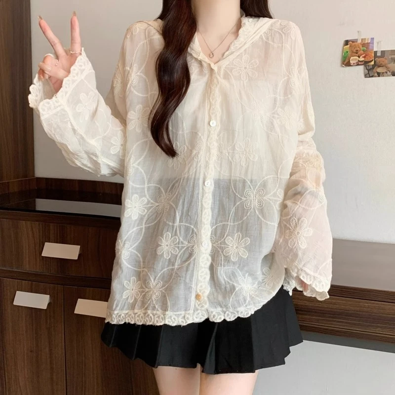 特大码胖mm镂空刺绣钩花防晒连帽衬衫女夏季宽松中长款设计感上衣