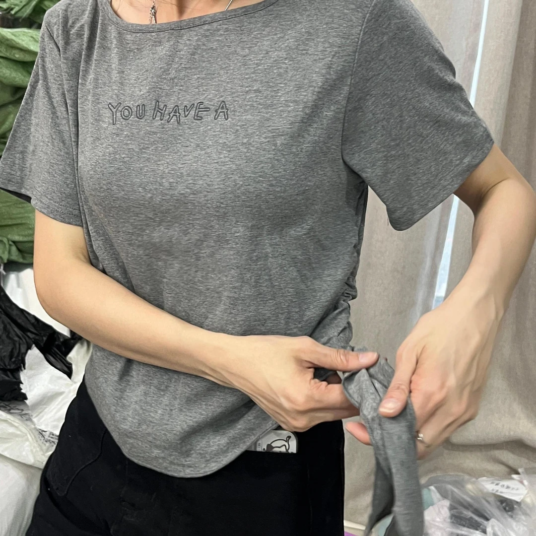 莎姐严选灰色短袖056