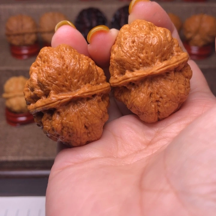 文玩核桃把件95号金貔貅39尺