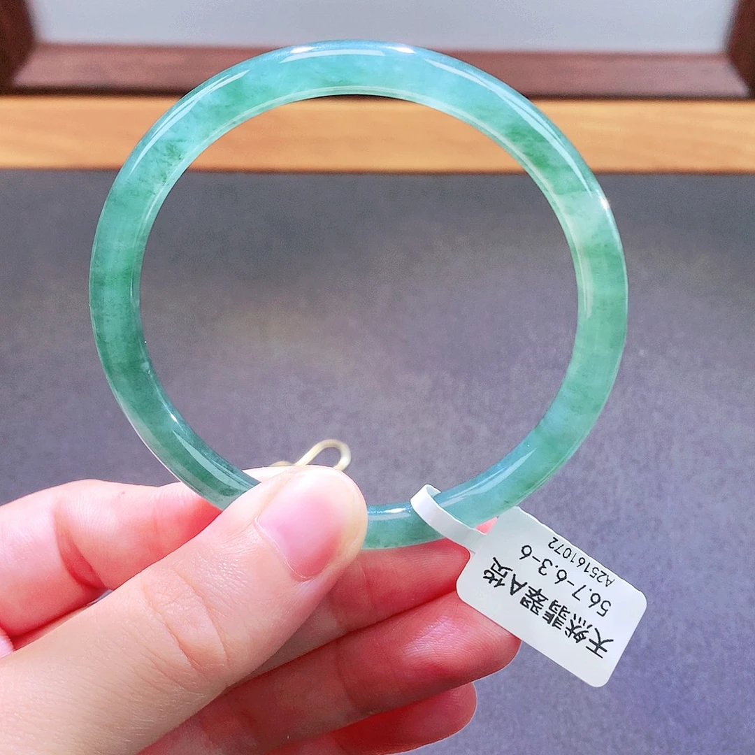 翡翠未镶嵌手镯天然翡翠