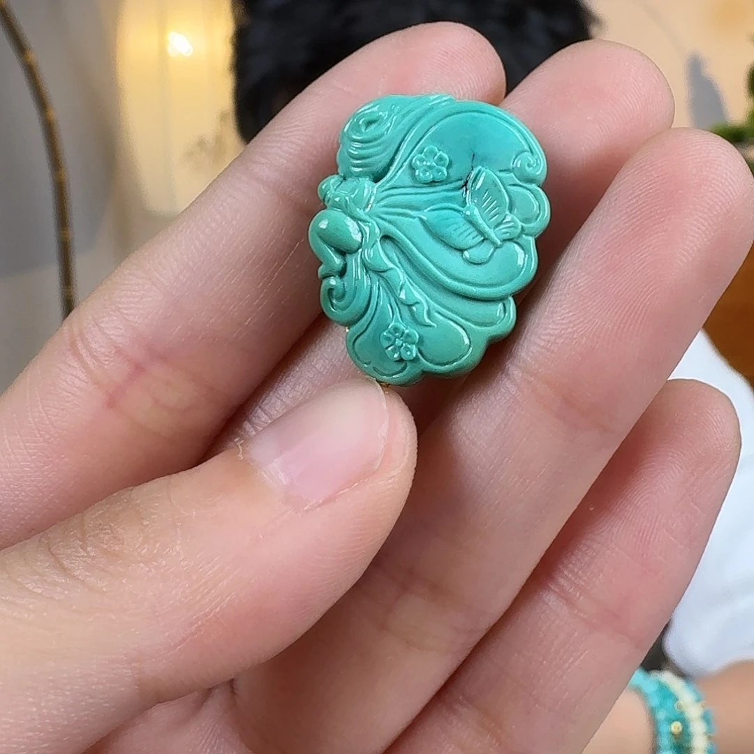 绿松石未镶嵌挂件