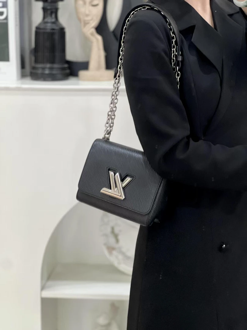 99新 LouisVuitton/路易威登 lv twist黑银小号包/严选