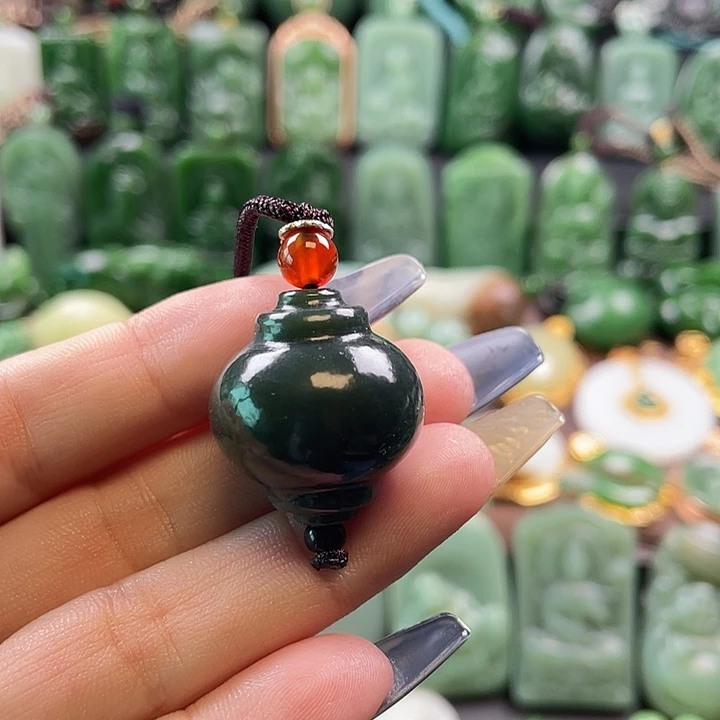 ゞ***ぃ和田玉未镶嵌挂件