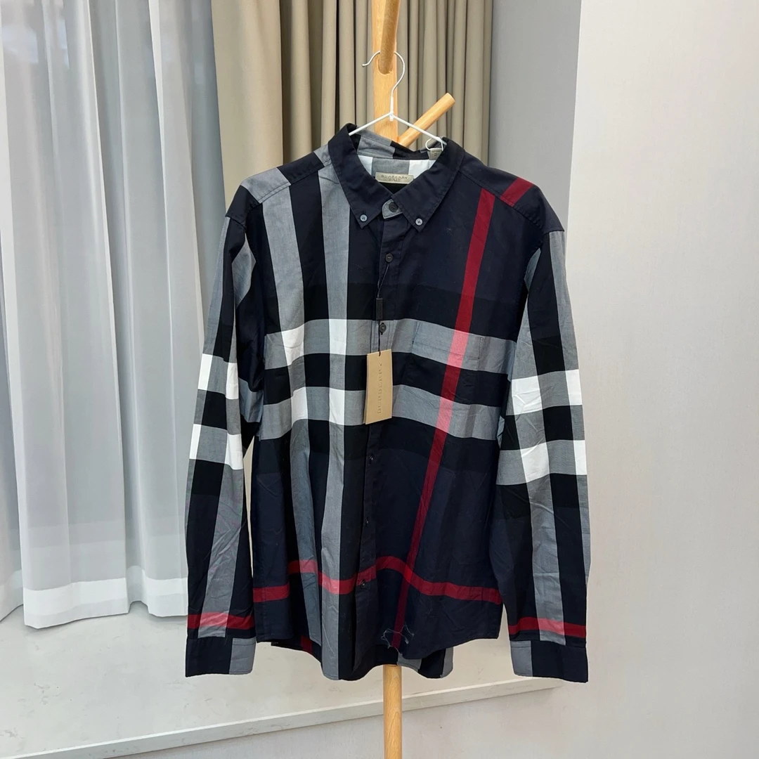 全新未使用 BURBERRY/博柏利 bbr巴宝莉衬衫灰白拼红条纹cj779