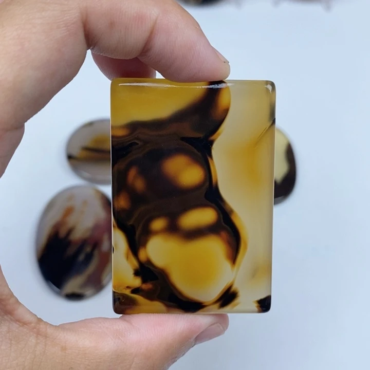 玛瑙/玉髓未镶嵌珠宝半成品