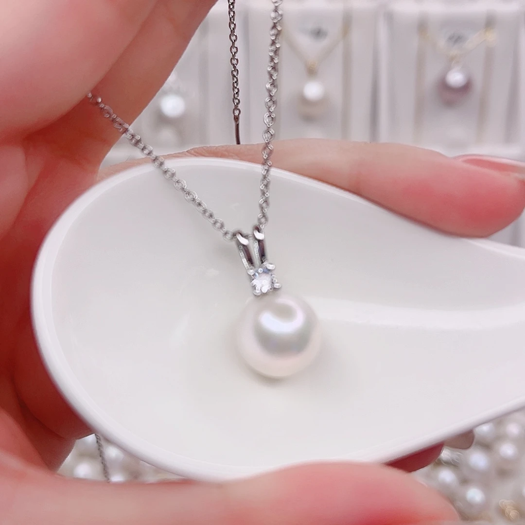 淡水珍珠吊坠(赠链)未镶嵌