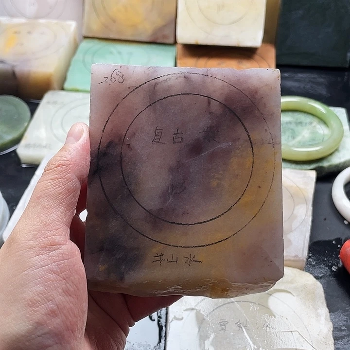 石英质玉未镶嵌手镯定制