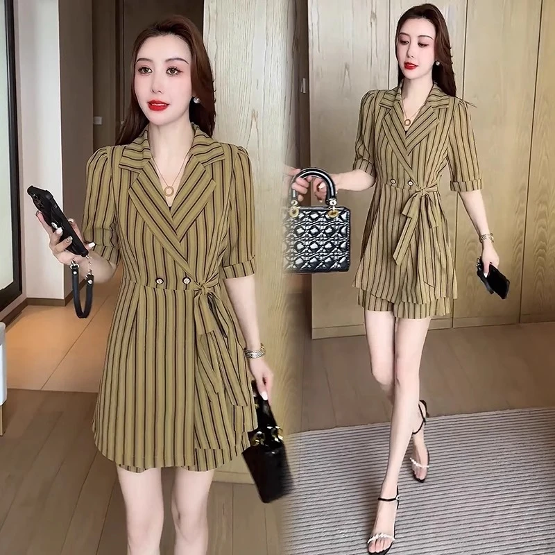 时尚条纹套装女2025夏季新款洋气减龄显瘦气质短袖上衣短裤两件套