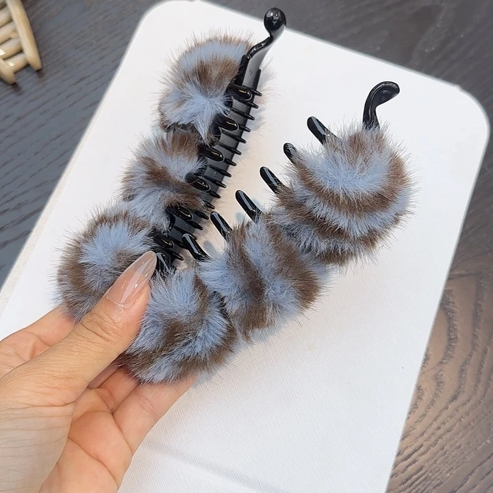 非金属布艺蓝色毛球 香蕉夹