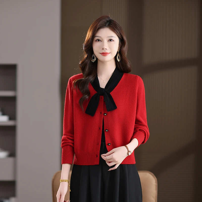 春秋女中年妈妈百搭洋气长袖围巾领100%羊毛针织衫打底羊毛衫开衫