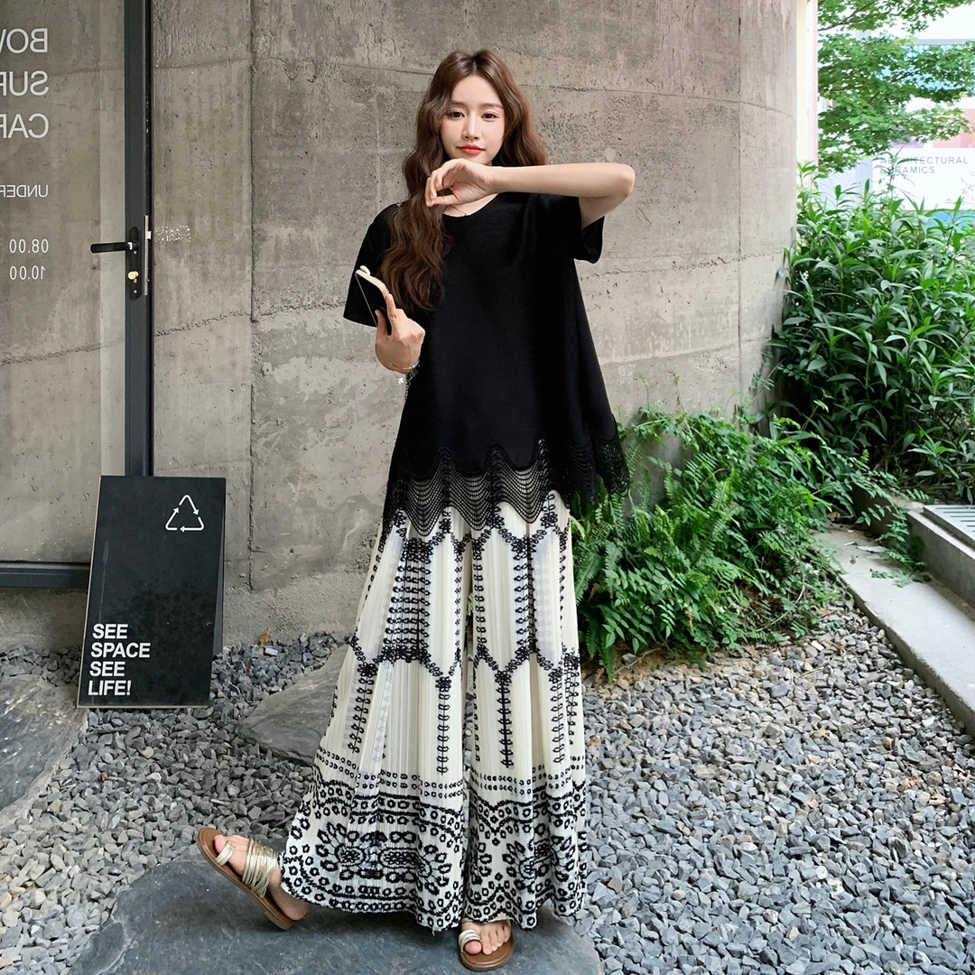 御姐风减龄气质蕾丝T恤民族印花阔腿裤套装两件套夏波西米亚风