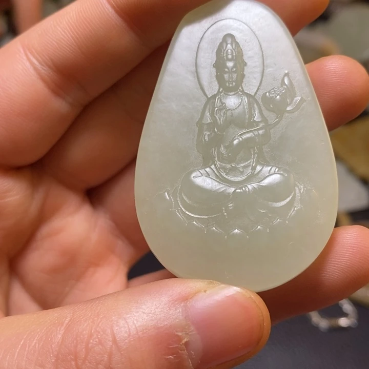 颈饰未镶嵌和田玉