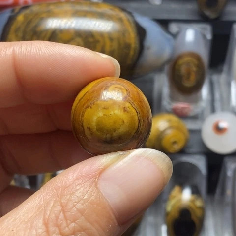 未镶嵌玛瑙/玉髓珠宝奇石