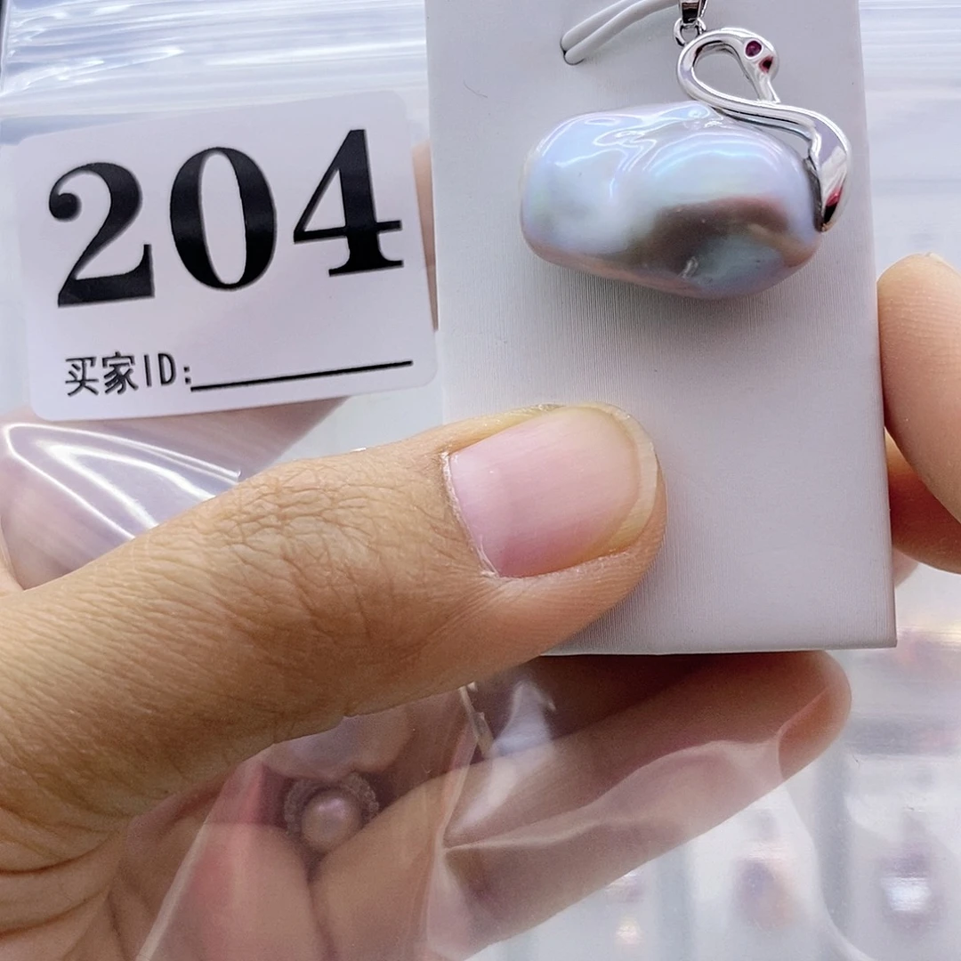 钛钢淡水珍珠颈饰