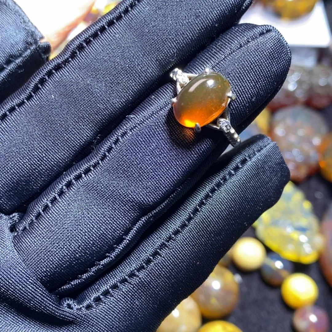 琥珀未镶嵌裸石。。。