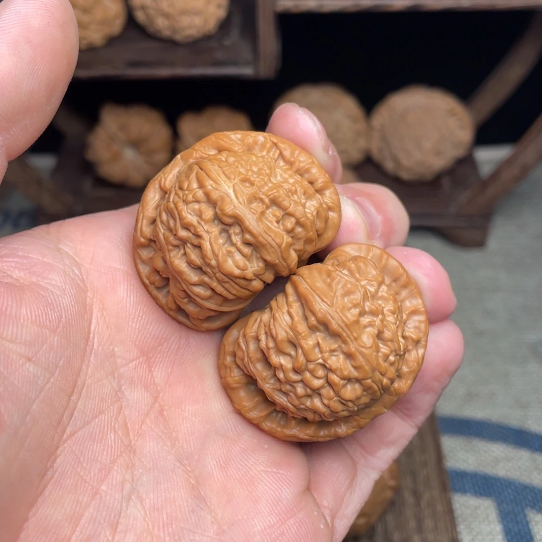 文玩核桃把件时*40毕业老树全品高货白狮子