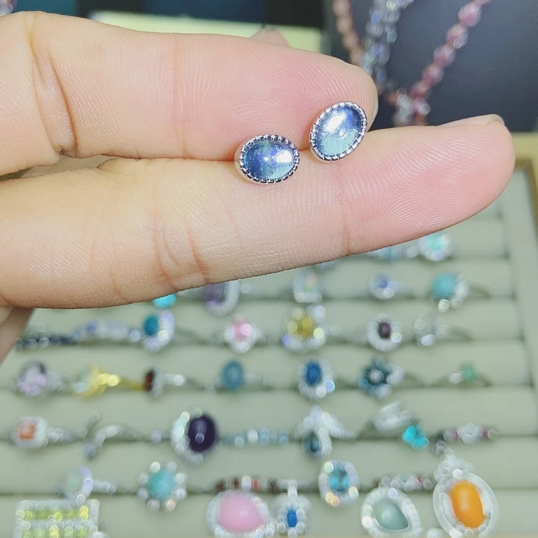 【闪购商品】海蓝宝石耳钉未镶嵌