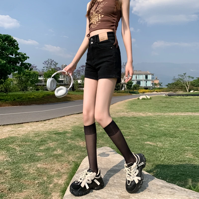 大码设计感双扣高腰不露屁股牛仔短裤女2025新款夏季包臀a字热裤