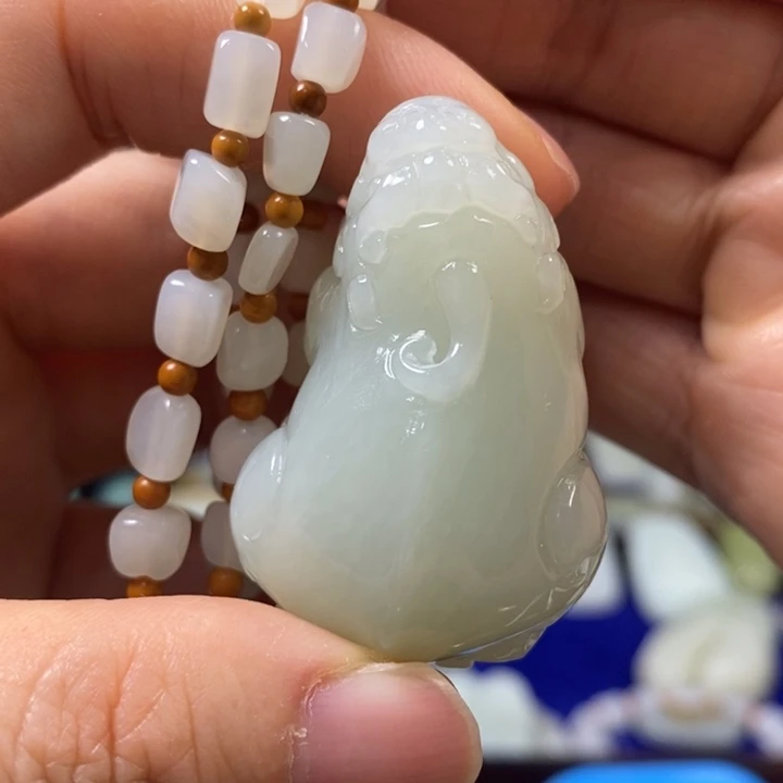 和田玉挂件未镶嵌苏****密