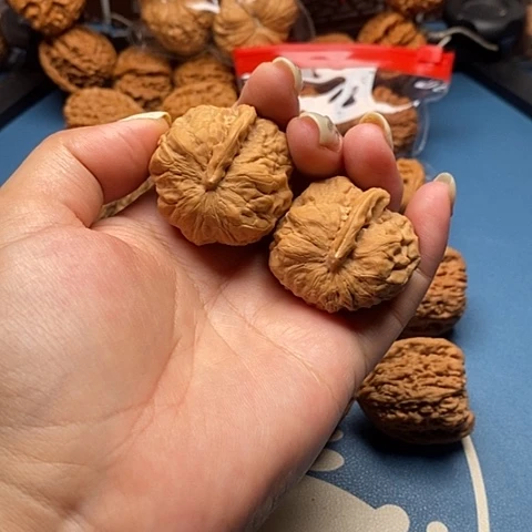 文玩核桃把件蛤蟆