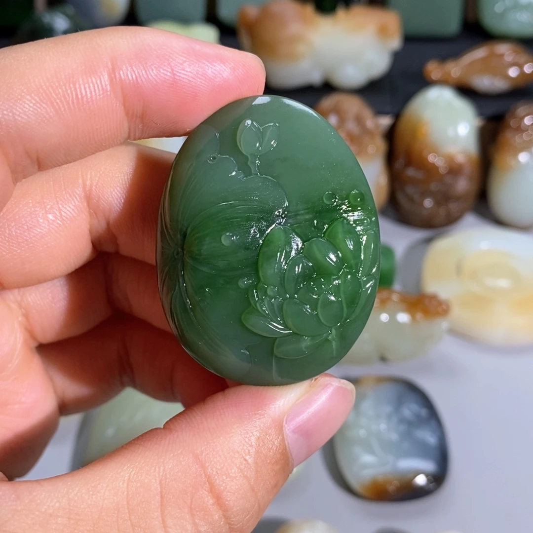 颈饰未镶嵌和田玉