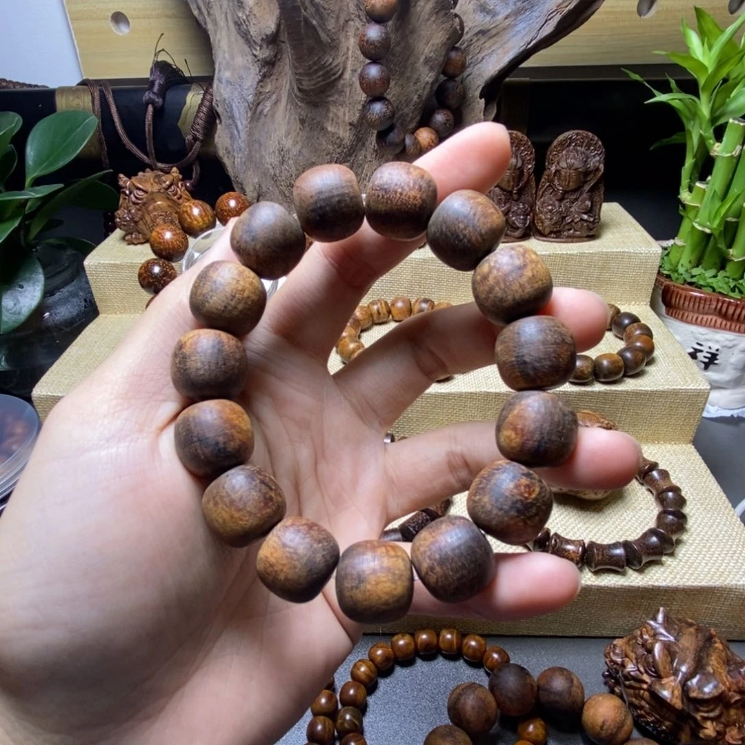 贡木印贡火焰麻丝手串1516