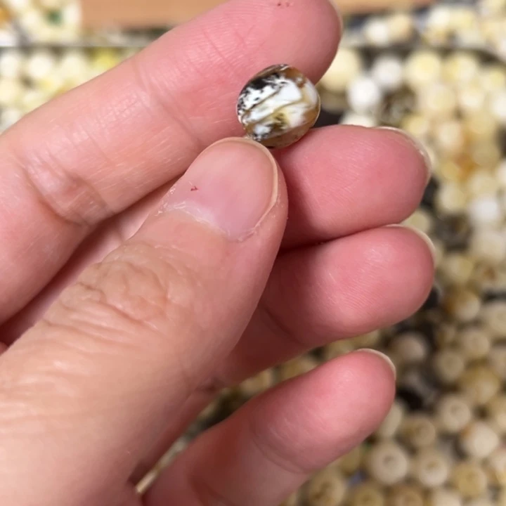 蜜蜡未镶嵌裸石9.6mm一个