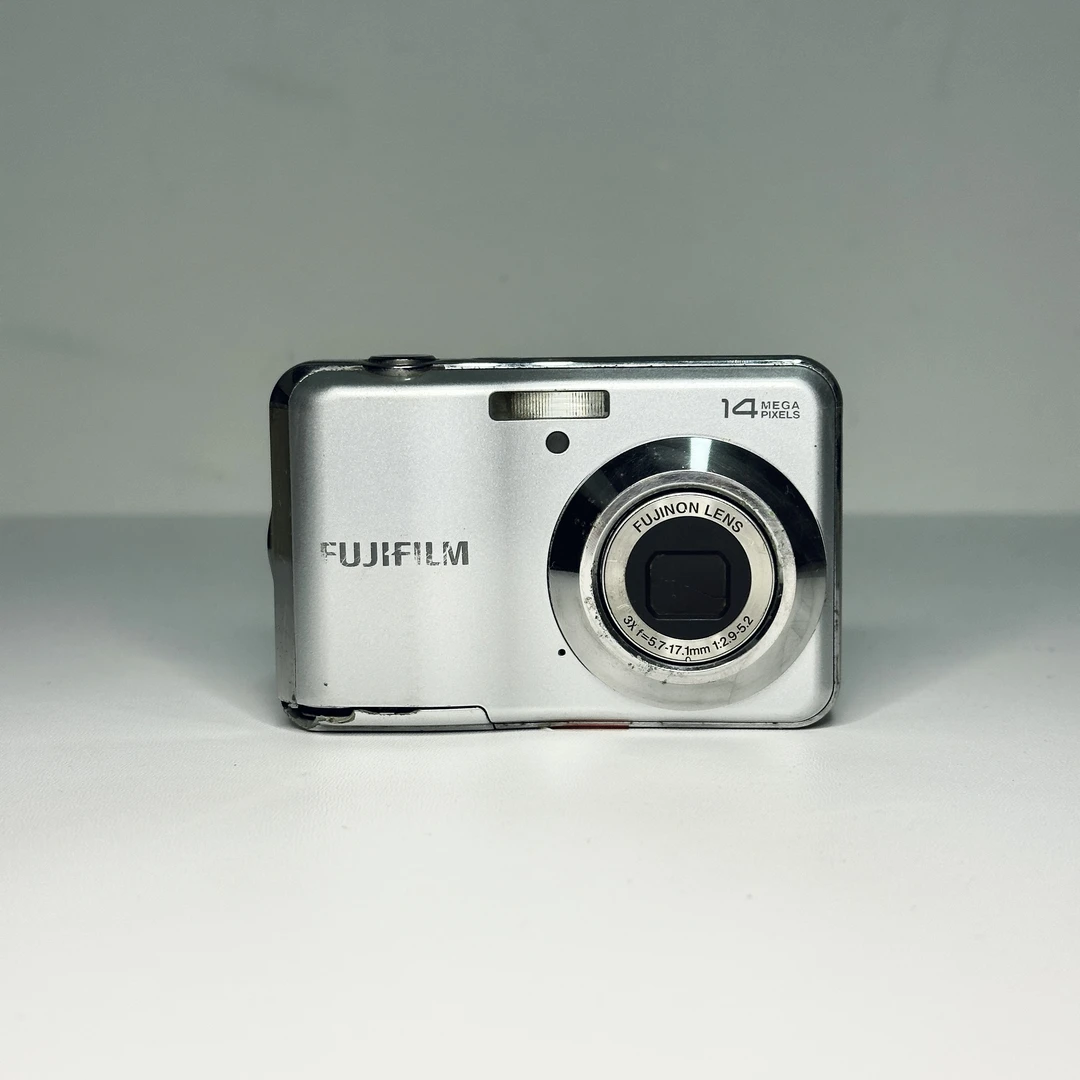 9新 Fujifilm/富士 av205 色调很美1400w像素数码ccd相机