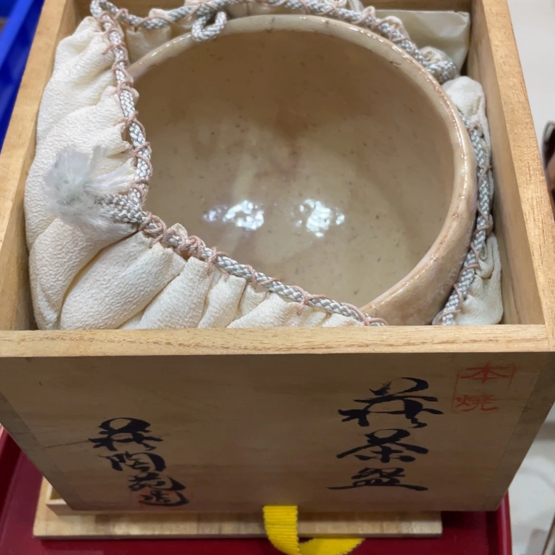 陌***之-微瑕_ 回流物品，不是全新