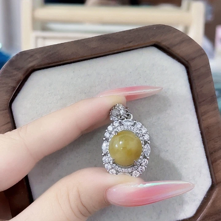 翡翠未镶嵌颈饰天然翡翠Ａ货