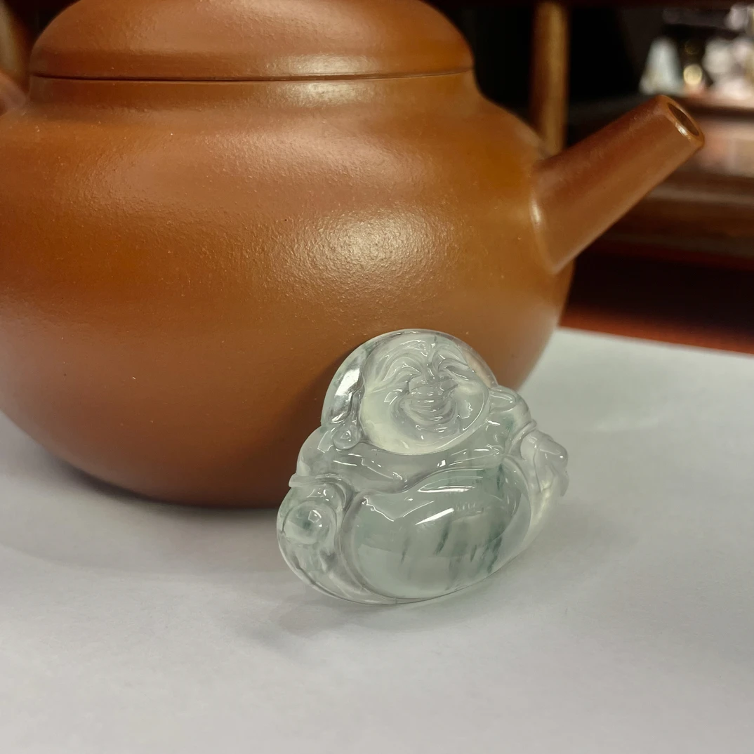 高冰玻种飘绿花厚装翡翠佛公(尺寸27.5x32.3x7.2)