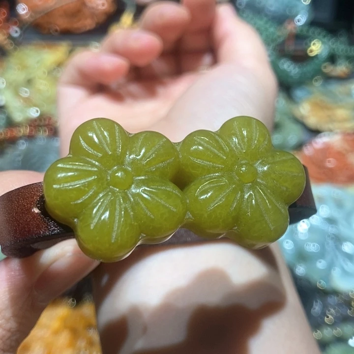 岫玉未镶嵌毛衣链