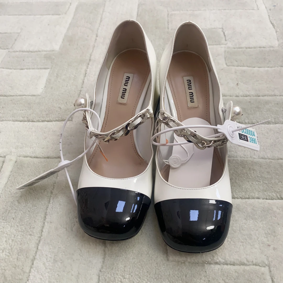 95新 MIU MIU/缪缪 麦殿/高跟鞋38码黑白拼色/241208SCTPH08