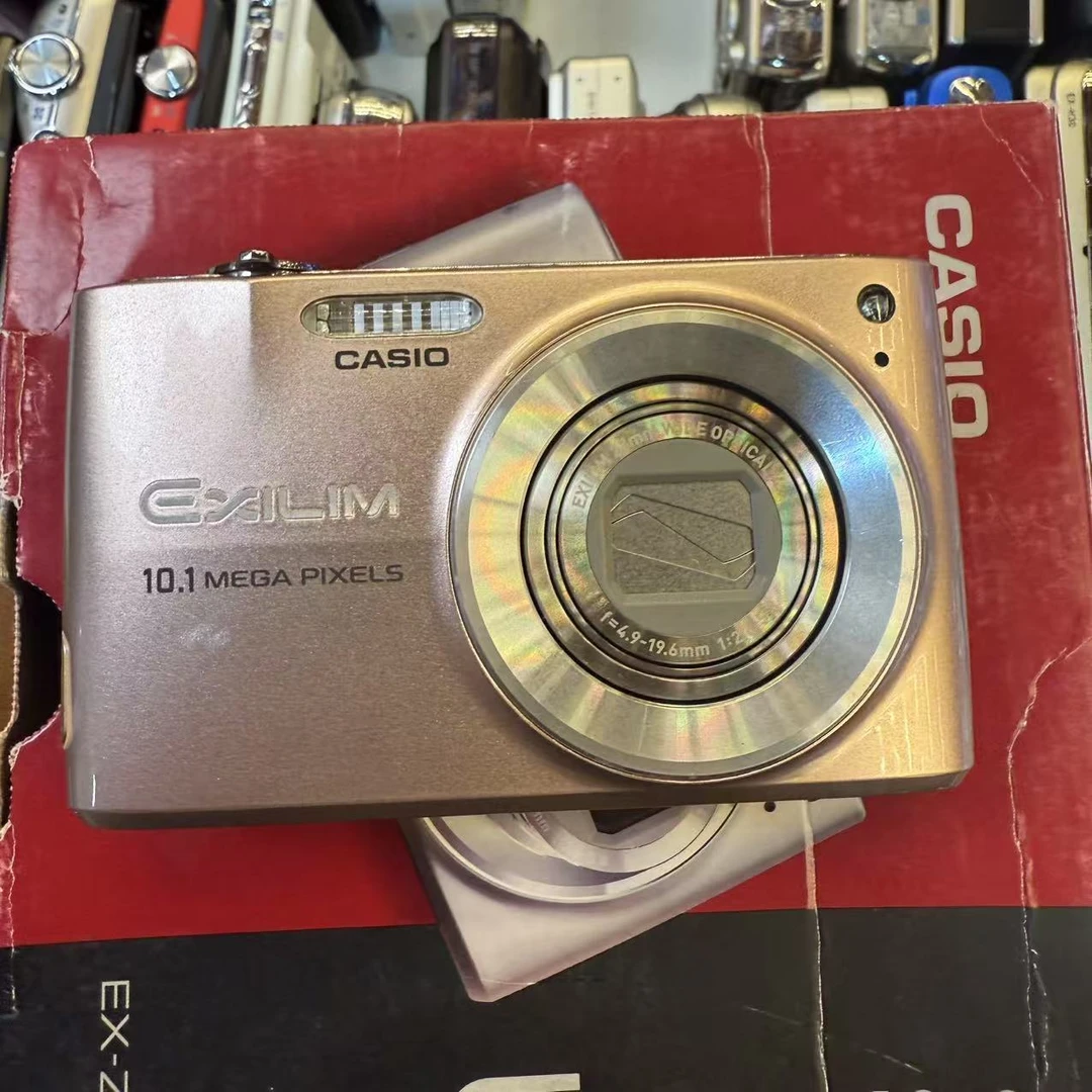 95新 Casio/卡西欧 卡西欧Z300 1010W像素4倍变焦配件齐全