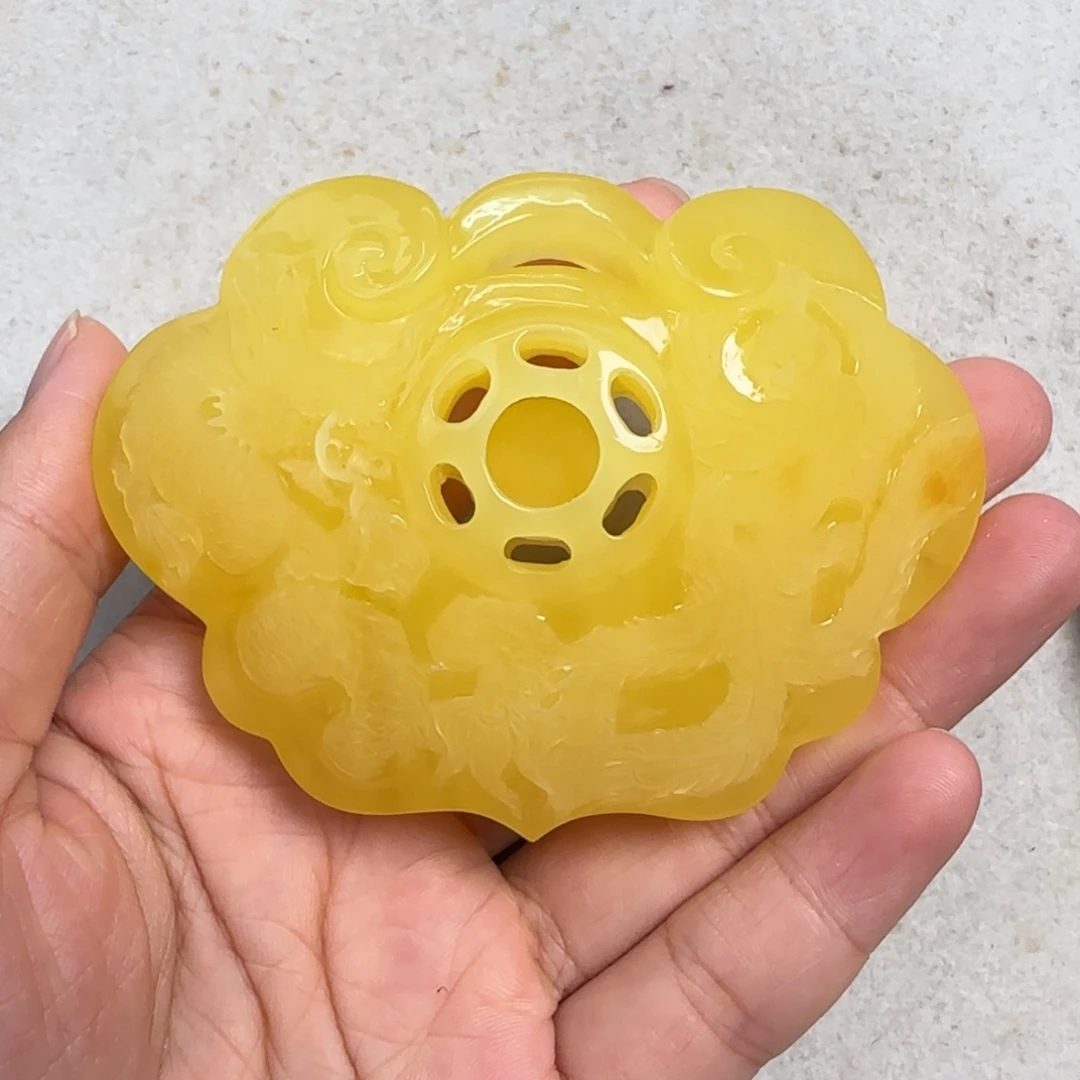 蜜蜡未镶嵌珠宝奇石