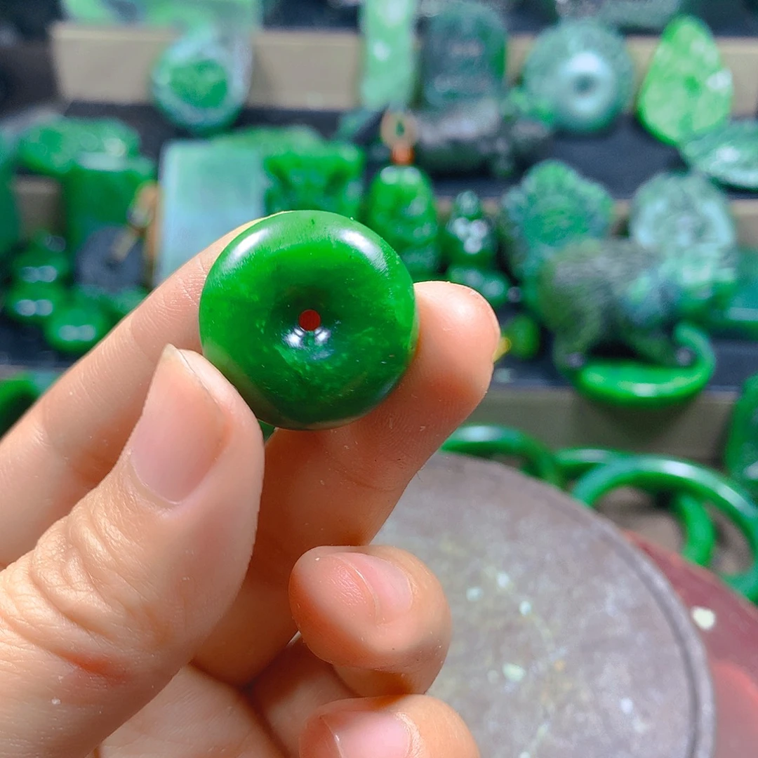 和田玉（碧玉）未镶嵌颈饰