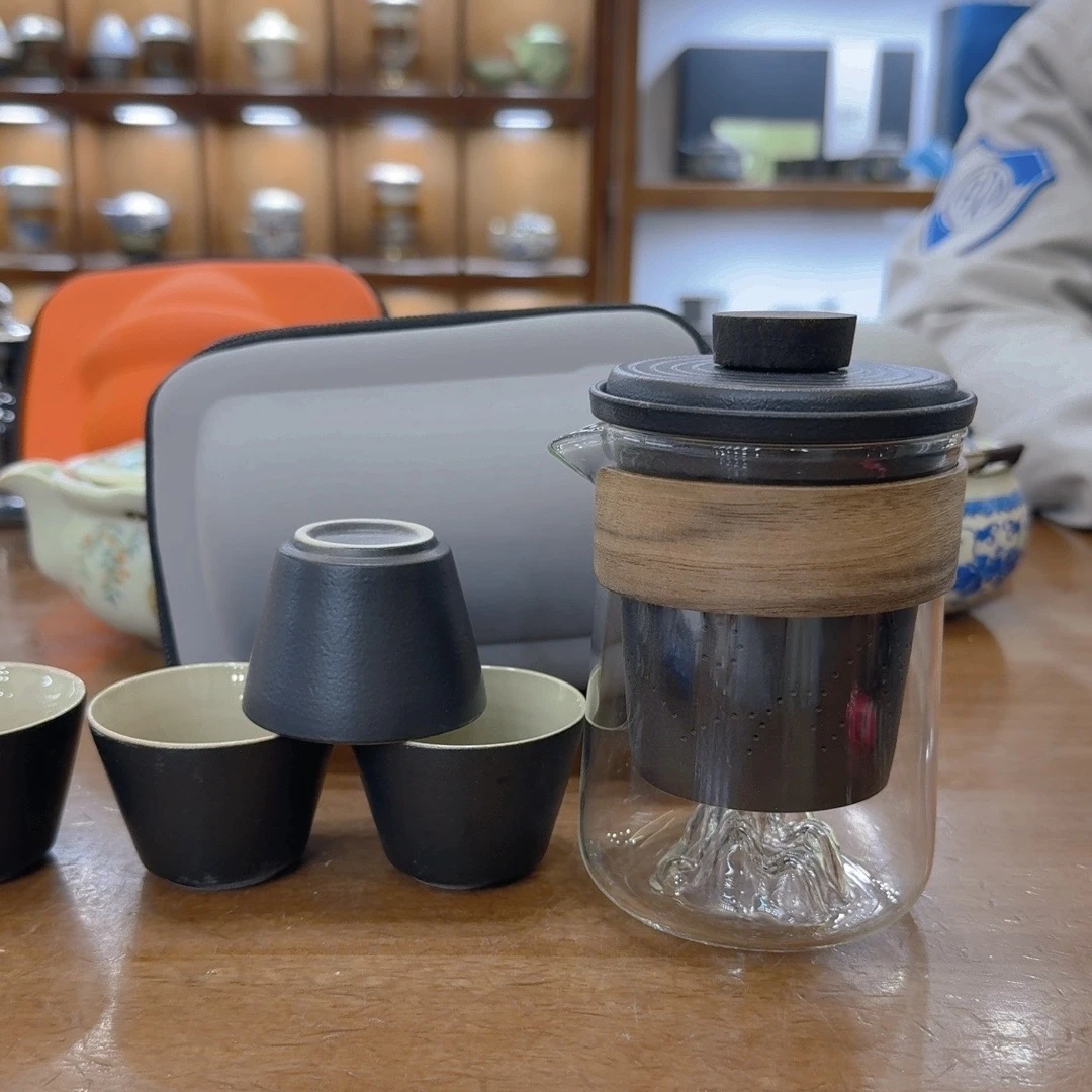 C47 旅行茶具套装台湾路宝釉黑色一壶四杯