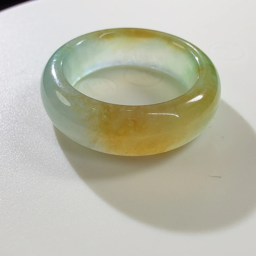 翡翠未镶嵌颈饰戒圈17号