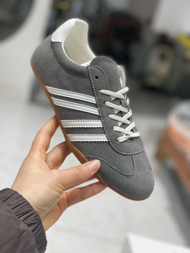 （1061）夏季真皮磨毛休闲德迅鞋