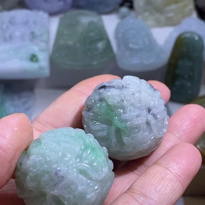 【闪购商品】颈饰未镶嵌翡翠一对