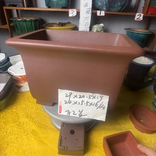 宜兴紫砂花盆一个