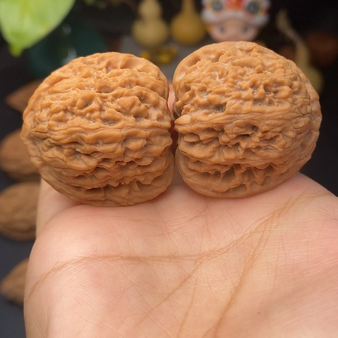 把件文玩核桃三角疆全品37